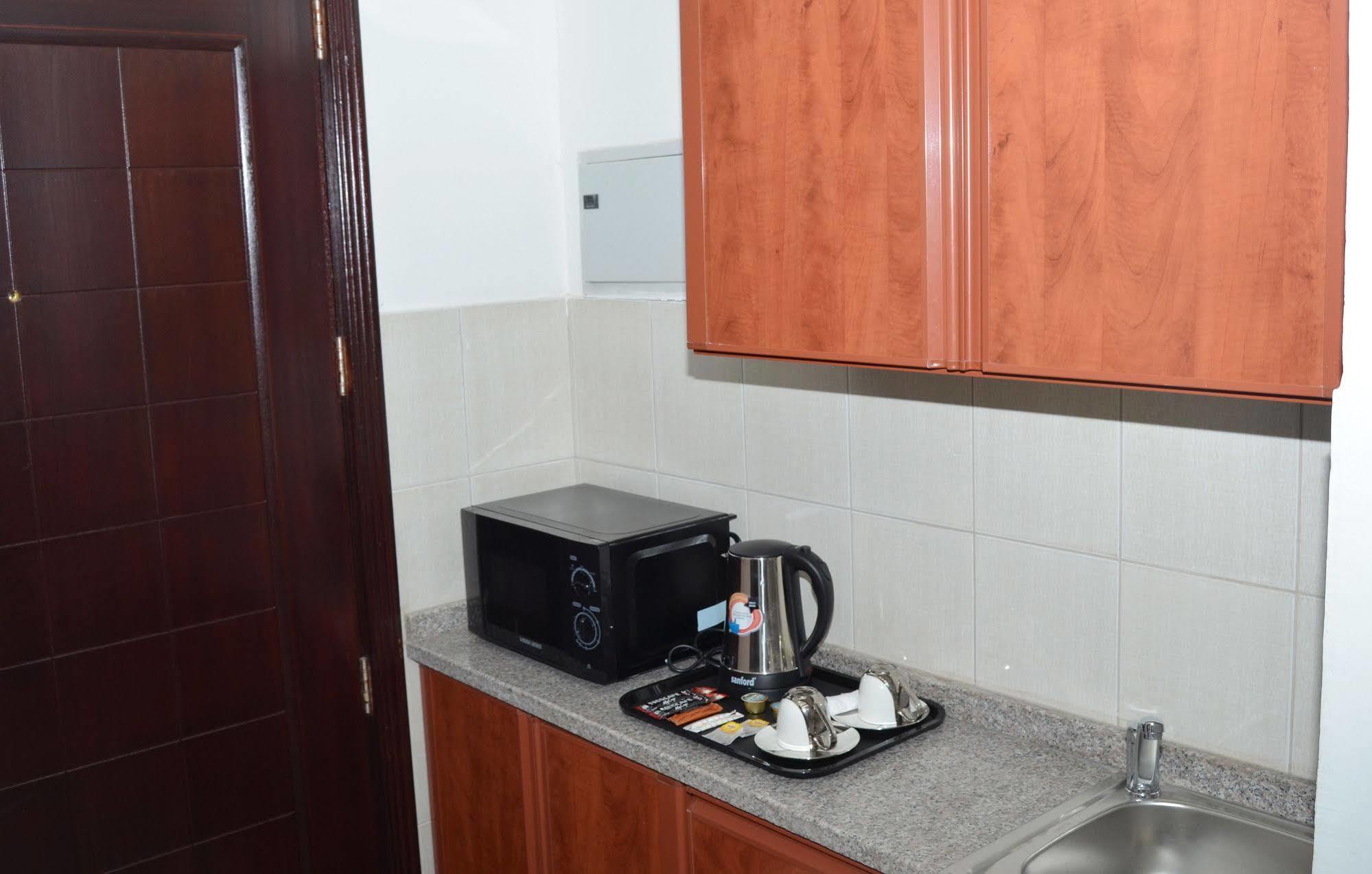Al Khaleej Plaza Furnished Apartments Llc Adzsmán Kültér fotó