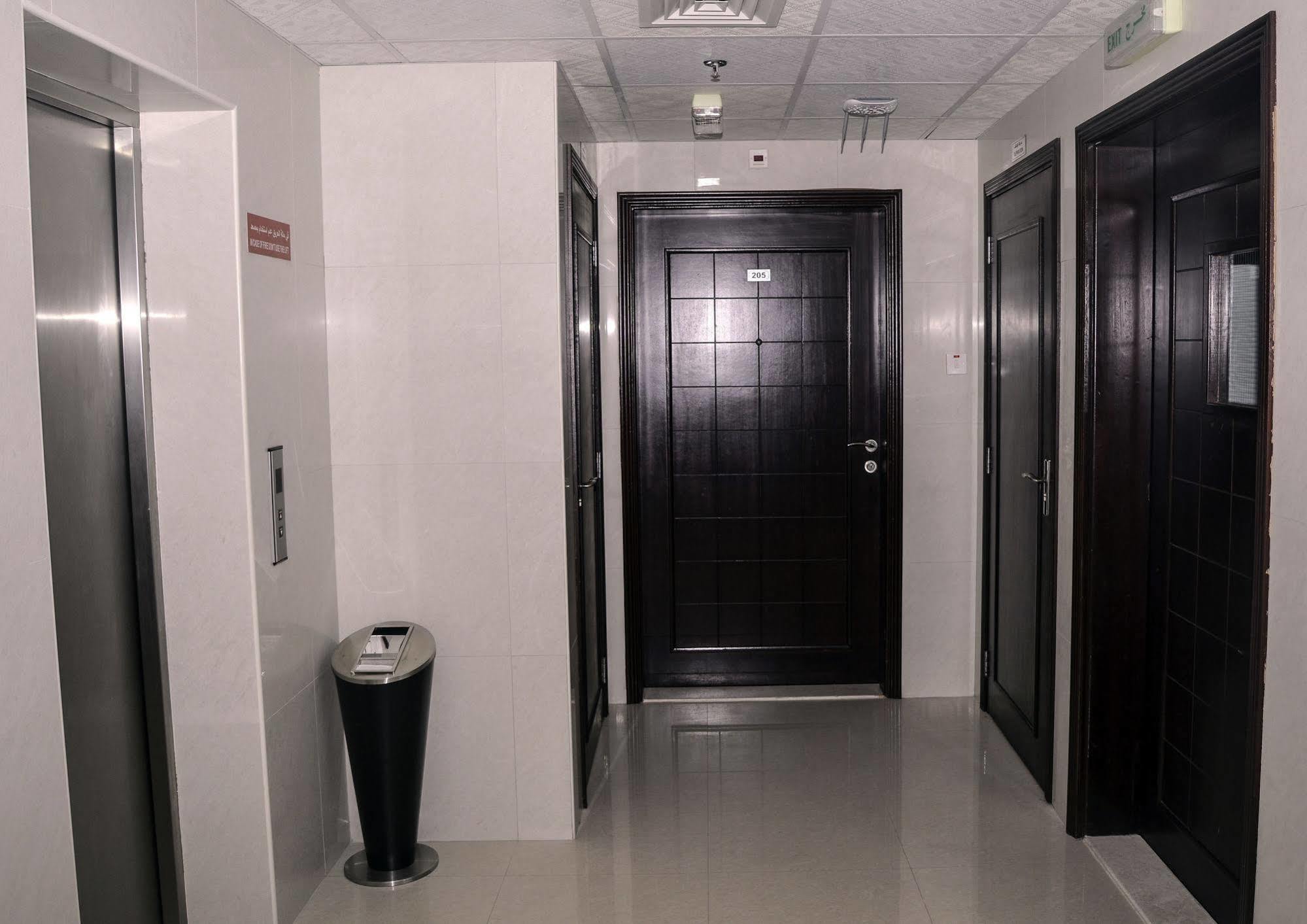 Al Khaleej Plaza Furnished Apartments Llc Adzsmán Kültér fotó
